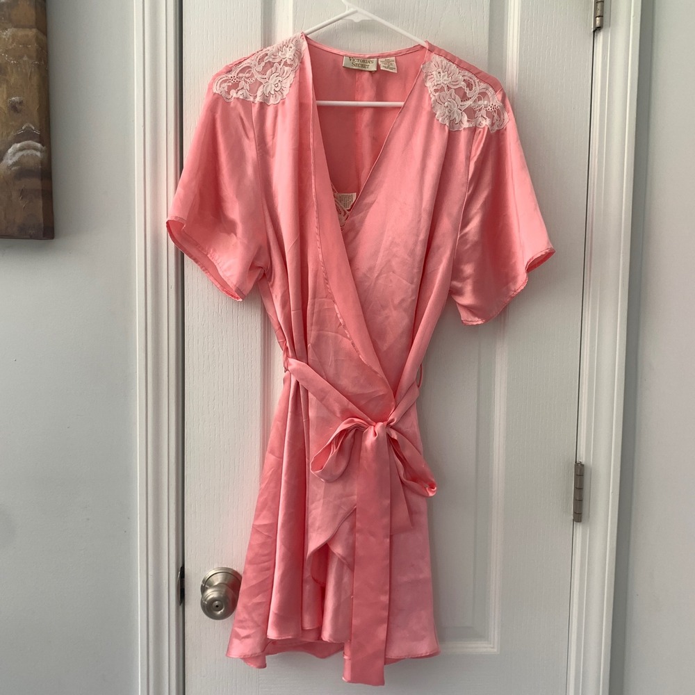 Victoria's Secret Vintage Pink Satin Lace Robe and Nightgown Set Medium RN 70091